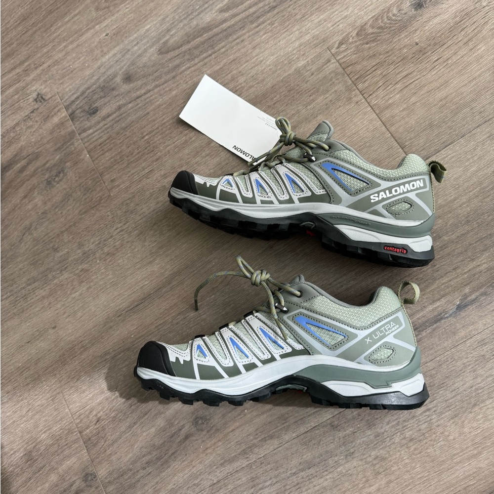 BRAND NEW - SALOMON 👟
